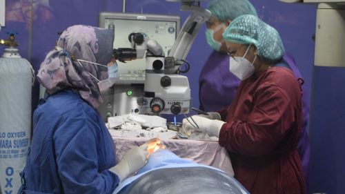 BPKH Bersama BMM Gelar Operasi Katarak Gratis di Blitar Foto Berita Jatim