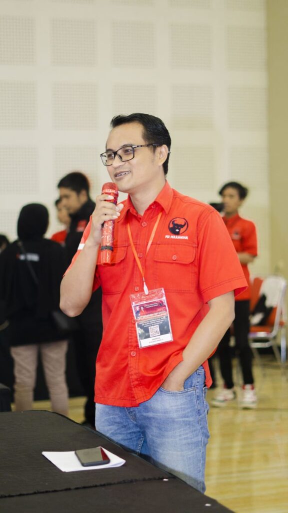 Sekretaris DPC PDI Perjuangan Jember Widarto
