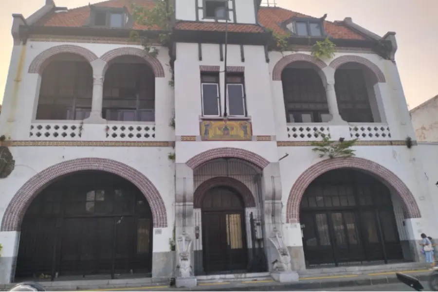 Gedung Singa