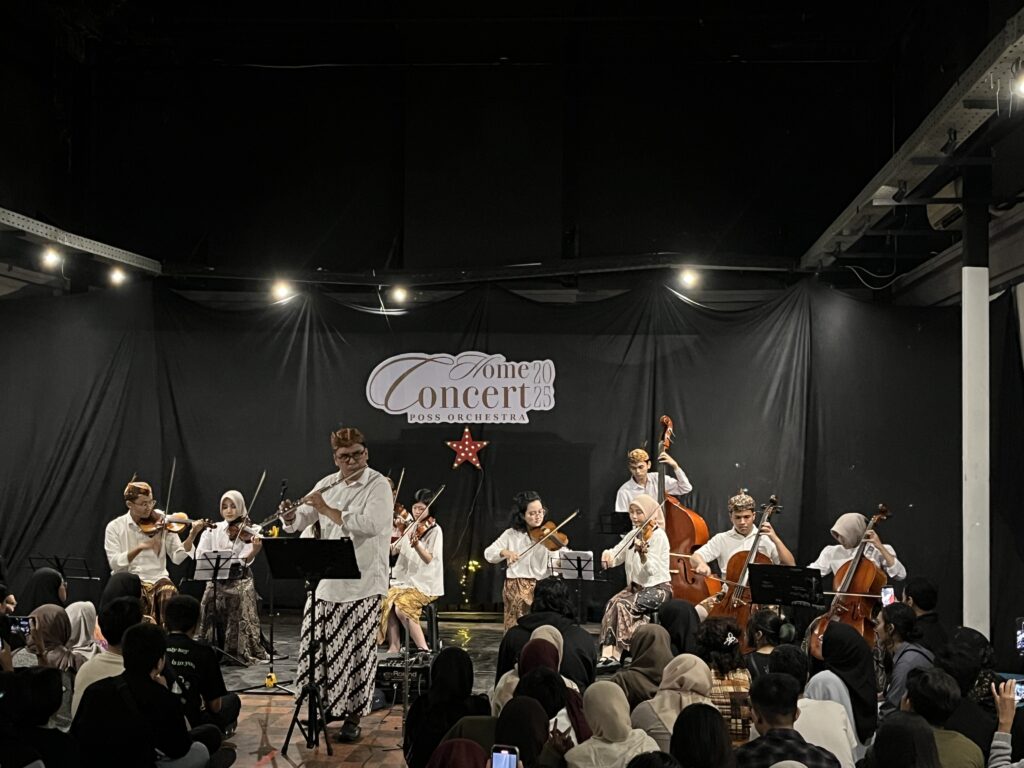 POSS Orchestra Surabaya Perkuat Apresiasi Musik Klasik Melalui Home Concert