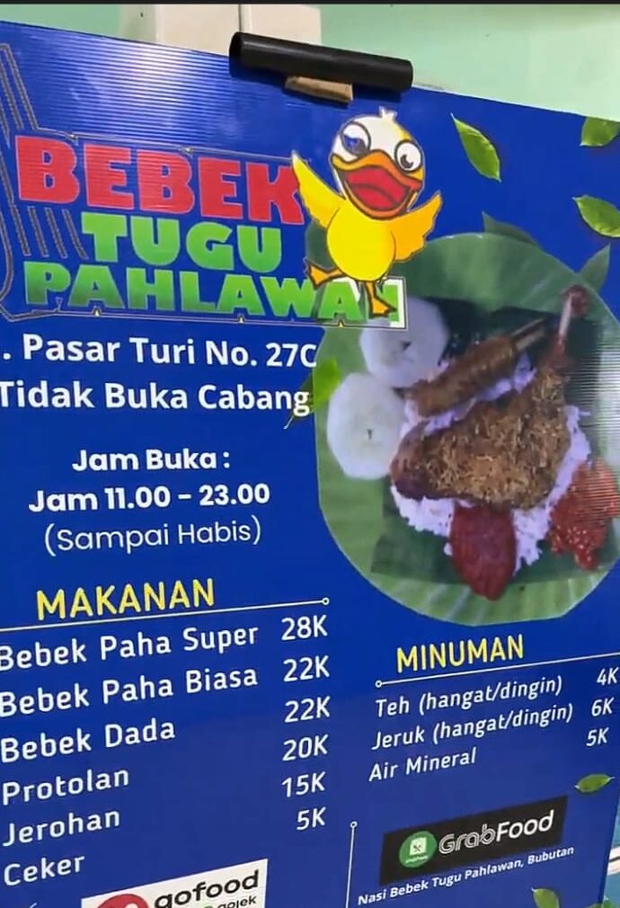 Bebek Tugu Pahlawan